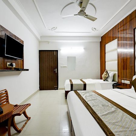 Airport Hotel Kiara - New Delhi Airport Exterior foto