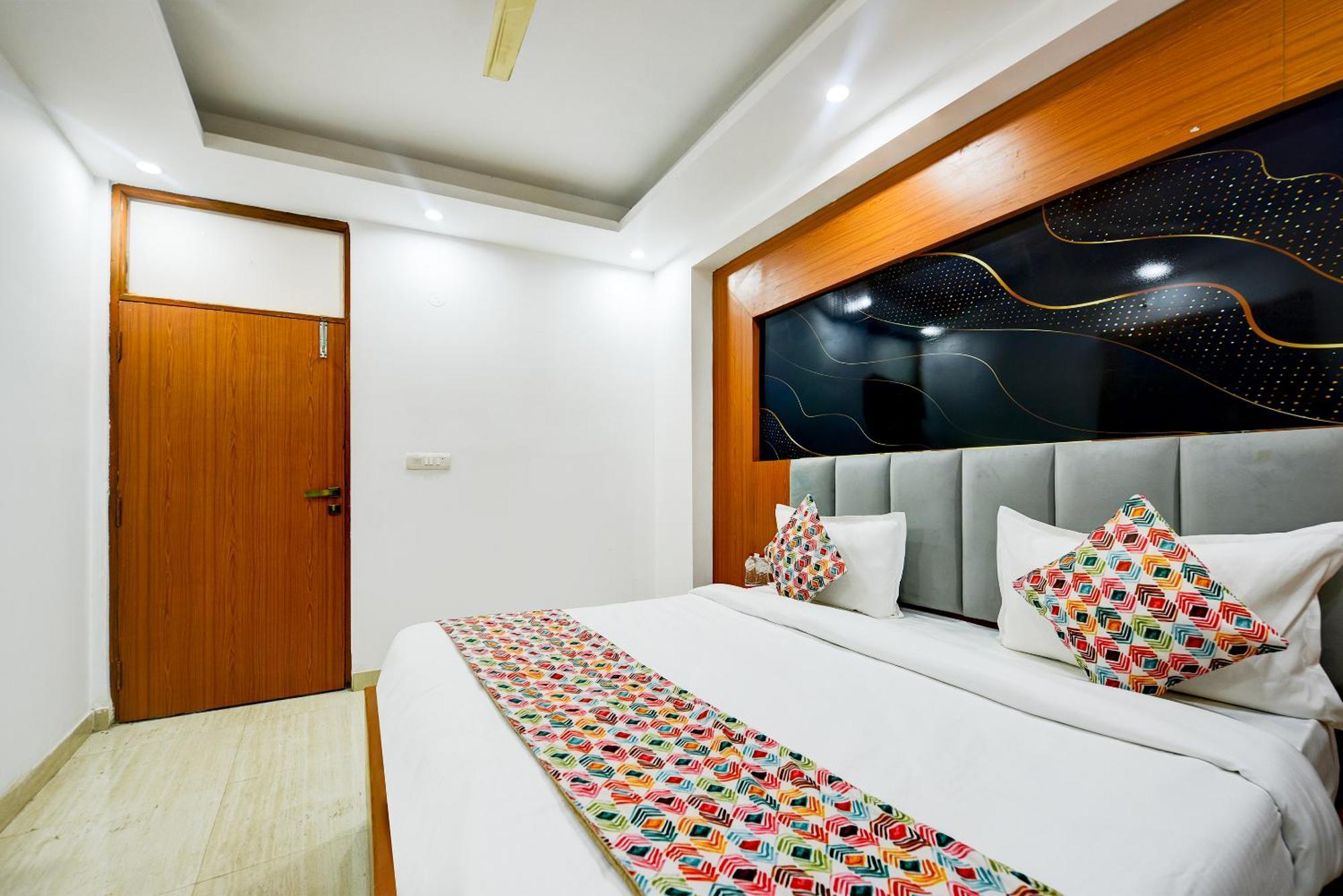 Airport Hotel Kiara - New Delhi Airport Exterior foto