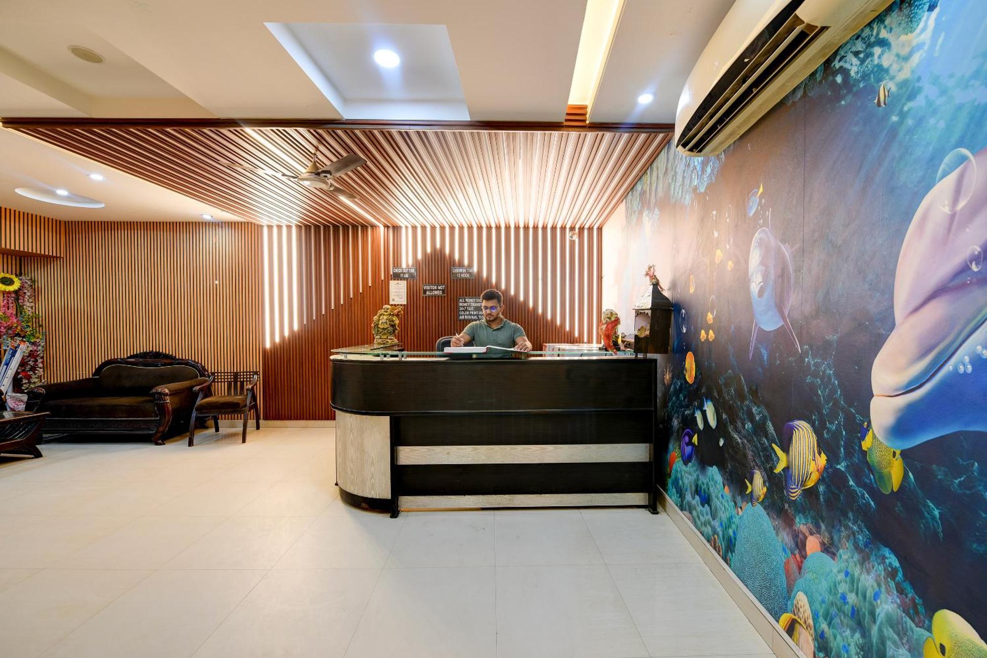 Airport Hotel Kiara - New Delhi Airport Exterior foto