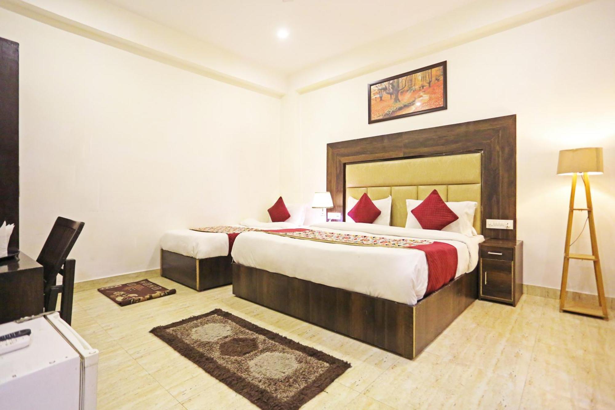 Airport Hotel Kiara - New Delhi Airport Exterior foto